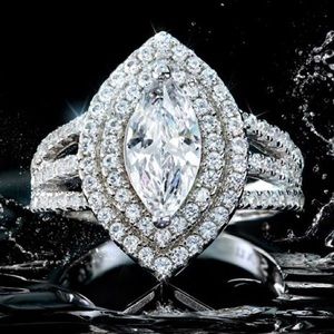 Stauer Oval luxury ring women’s size 8